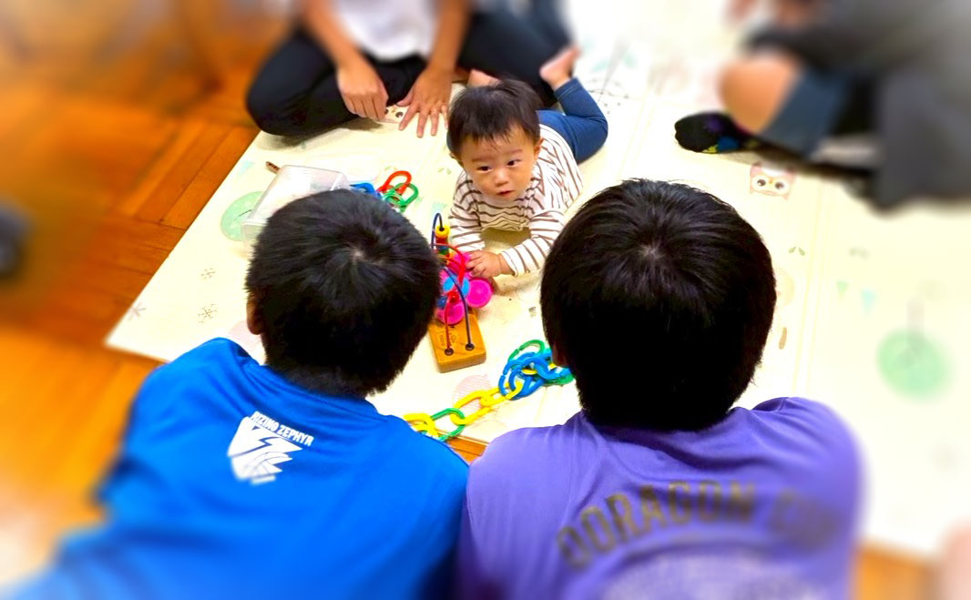 中学校子育てサロン画像