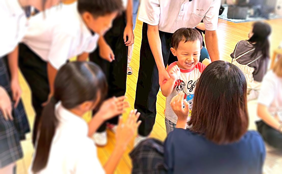 中学校子育てサロン画像